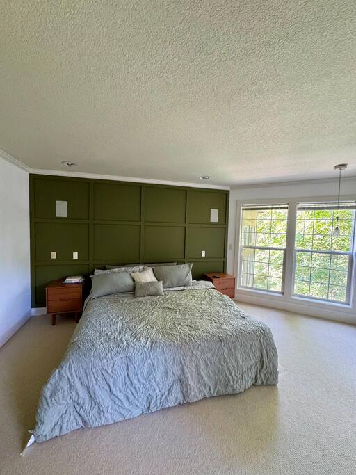 Spacious -AC, Wifi, Free Parking