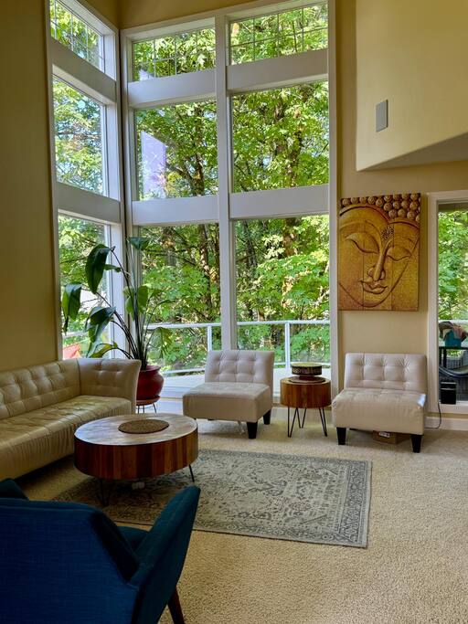 Spacious -AC, Wifi, Free Parking