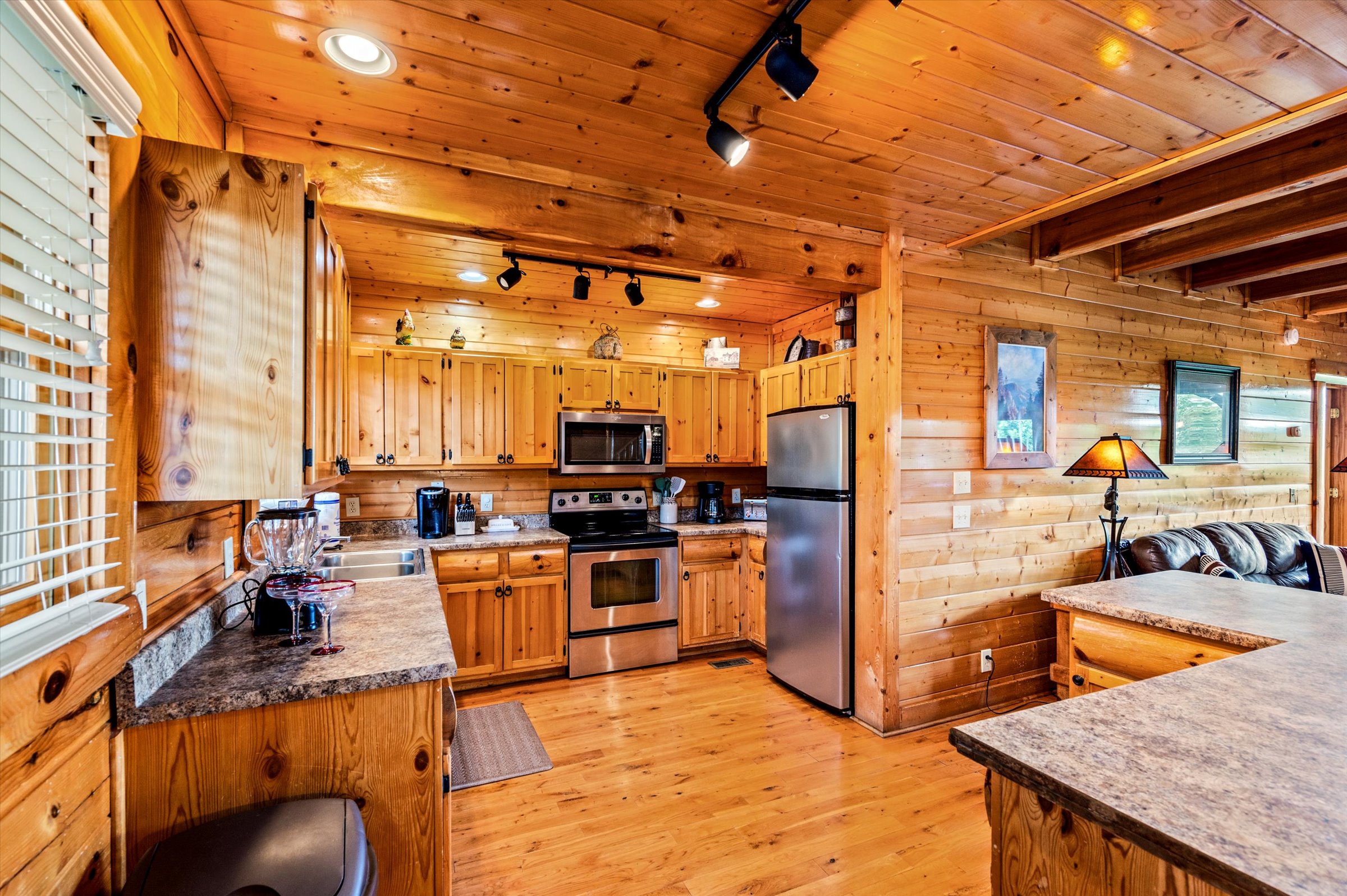 starry-mountain-moonlite/