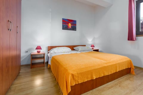 Apartment Damjan - Unit 377689-13