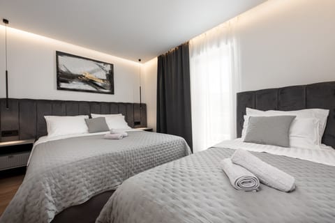 Apartment Luka - Unit 377724-13
