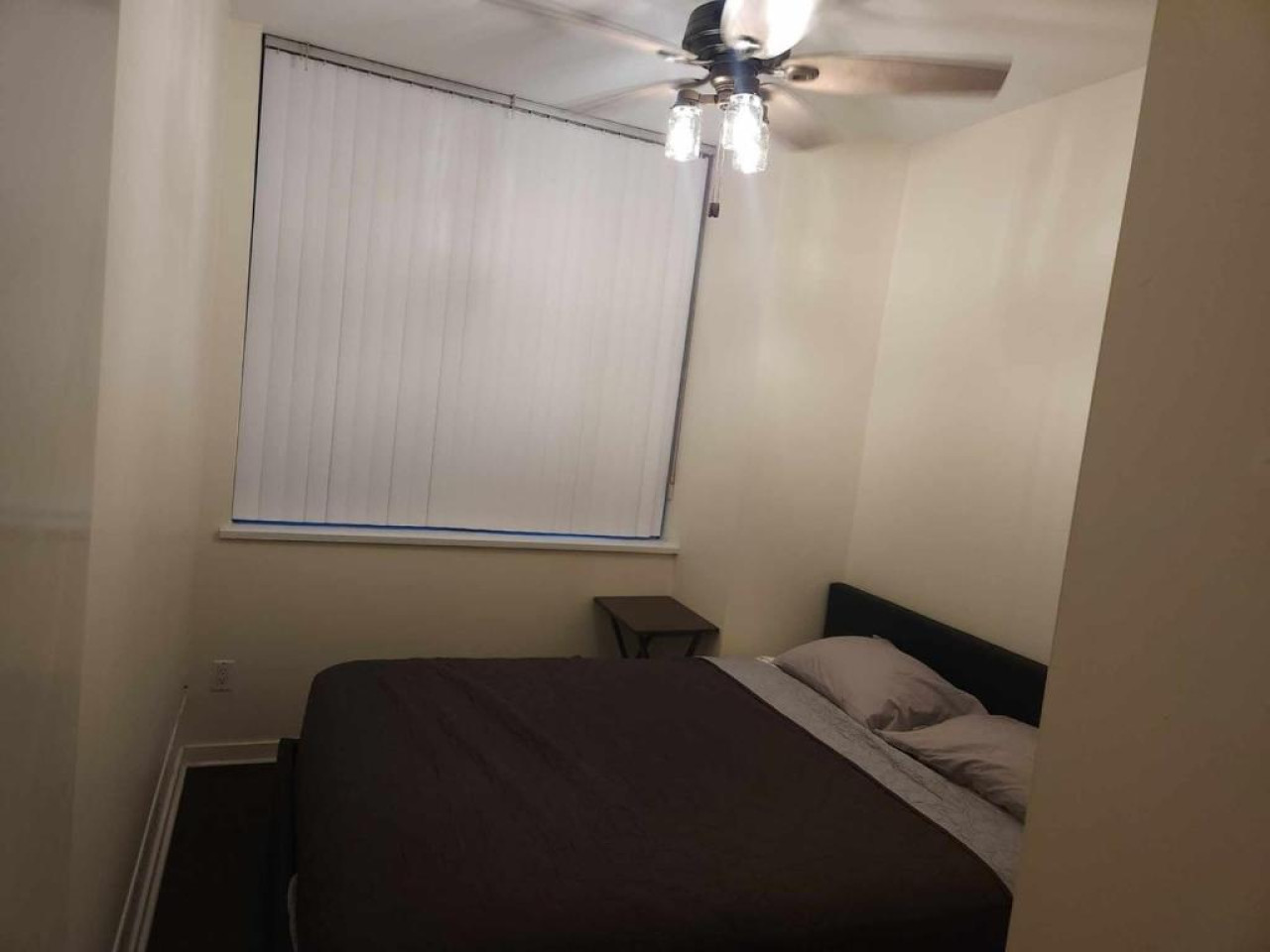 chic-modern-2br-yaletown-townhouse-ultimate-comfort-convenience-for-a-prime-stay/