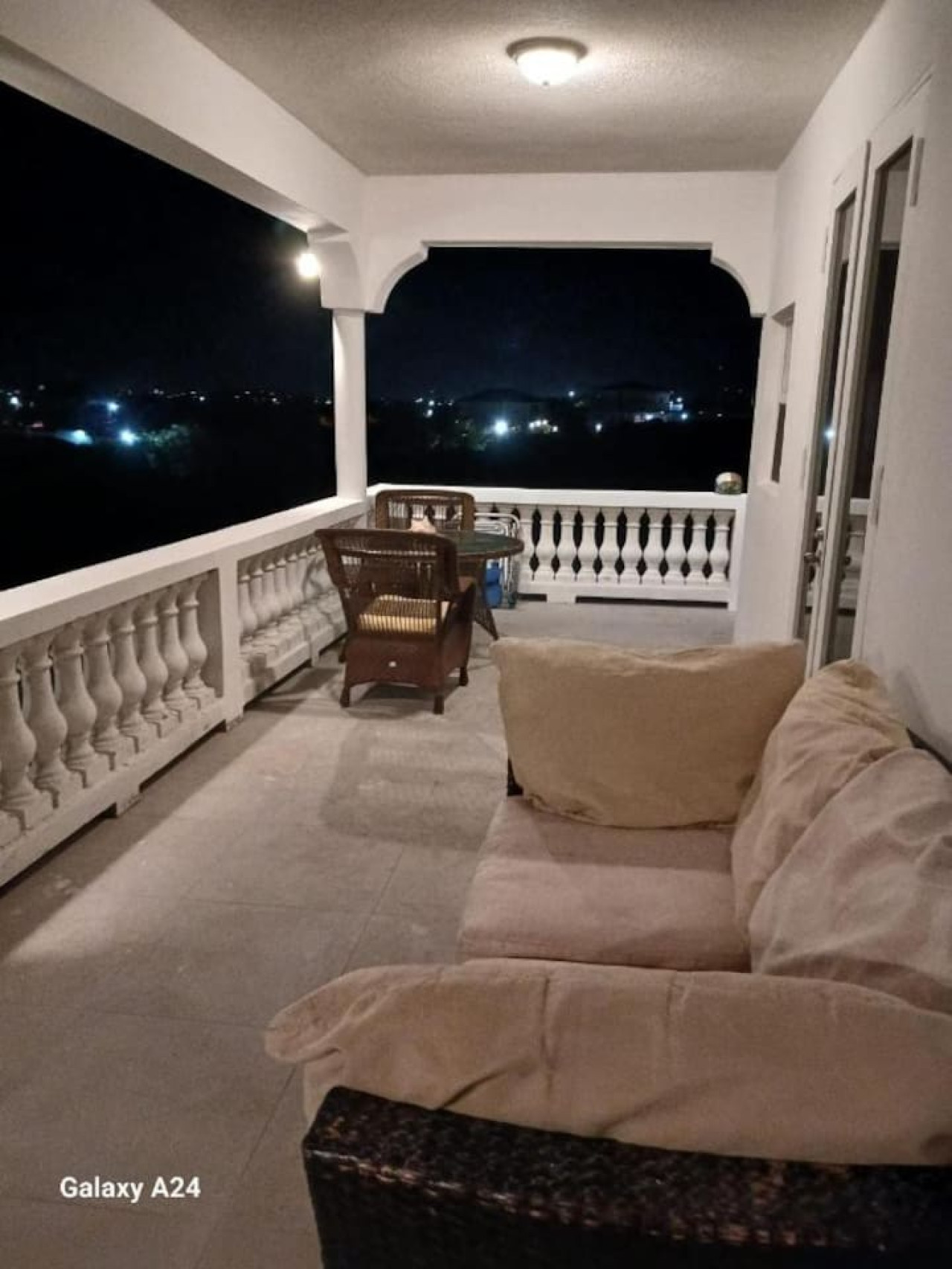 (turks-and-caicos)new-(entire-villa)-with-sea-view/