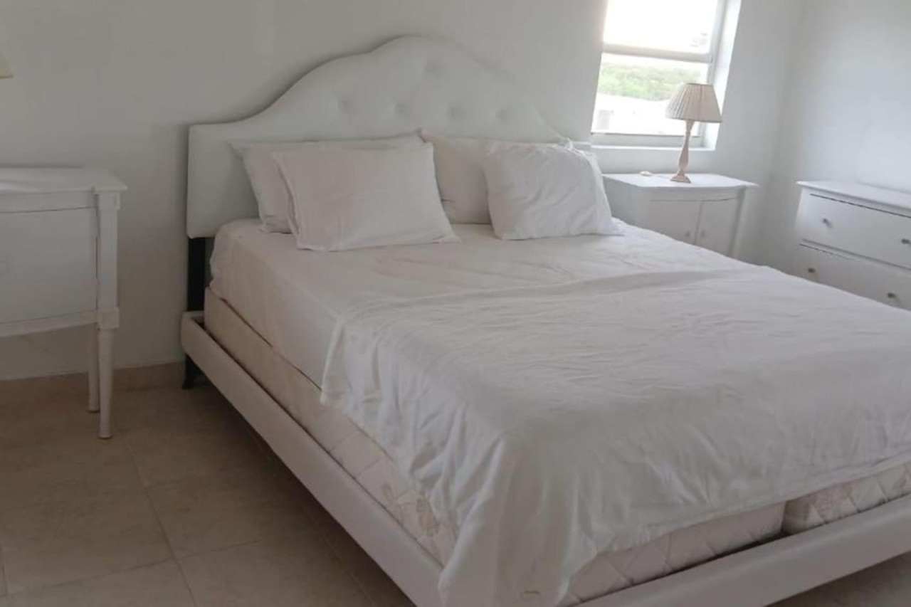 (turks-and-caicos)new-(entire-villa)-with-sea-view/