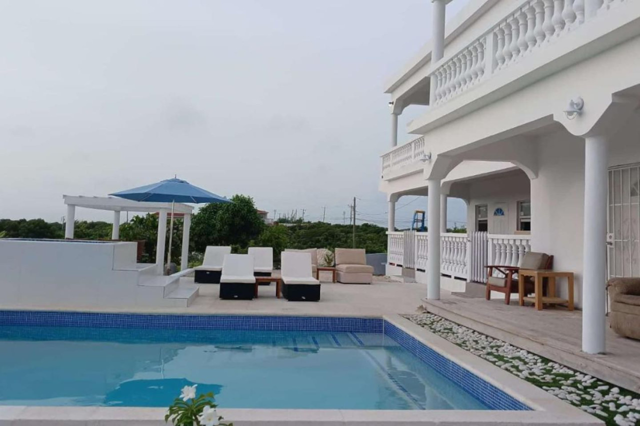 (Turks and Caicos)New Villa with sea view