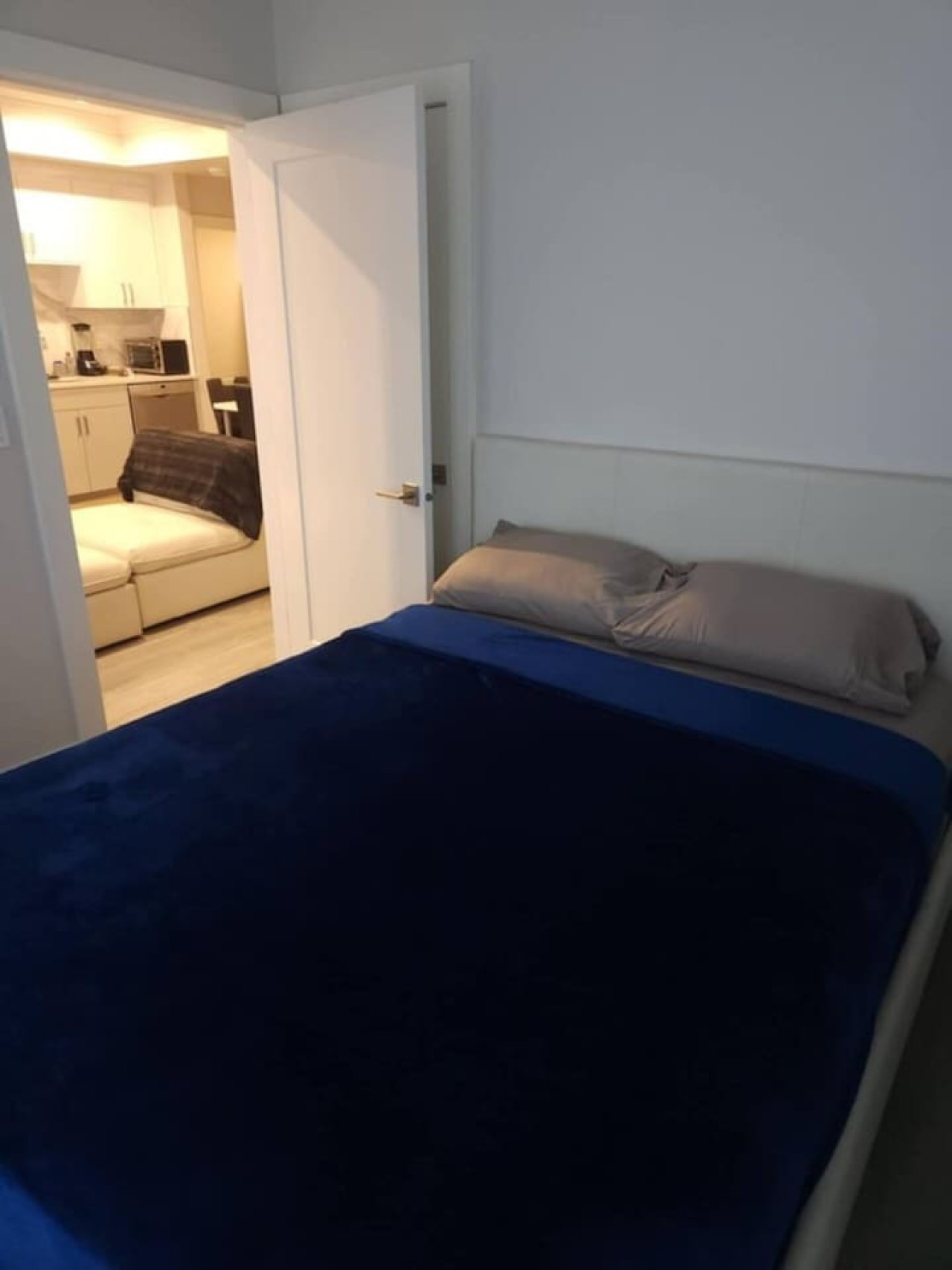 signature-airport-proximity-townhouse/