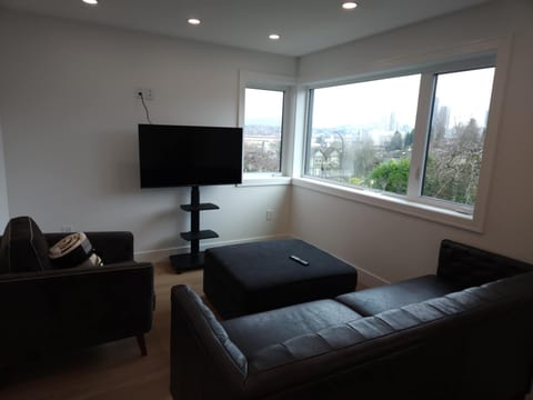 Exec-Townhouse 2 bedroom with view