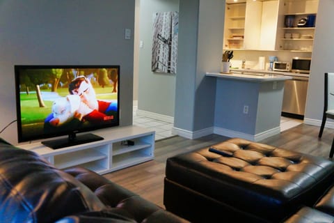 Extended stay on 12 avenue in downtown (top floor)