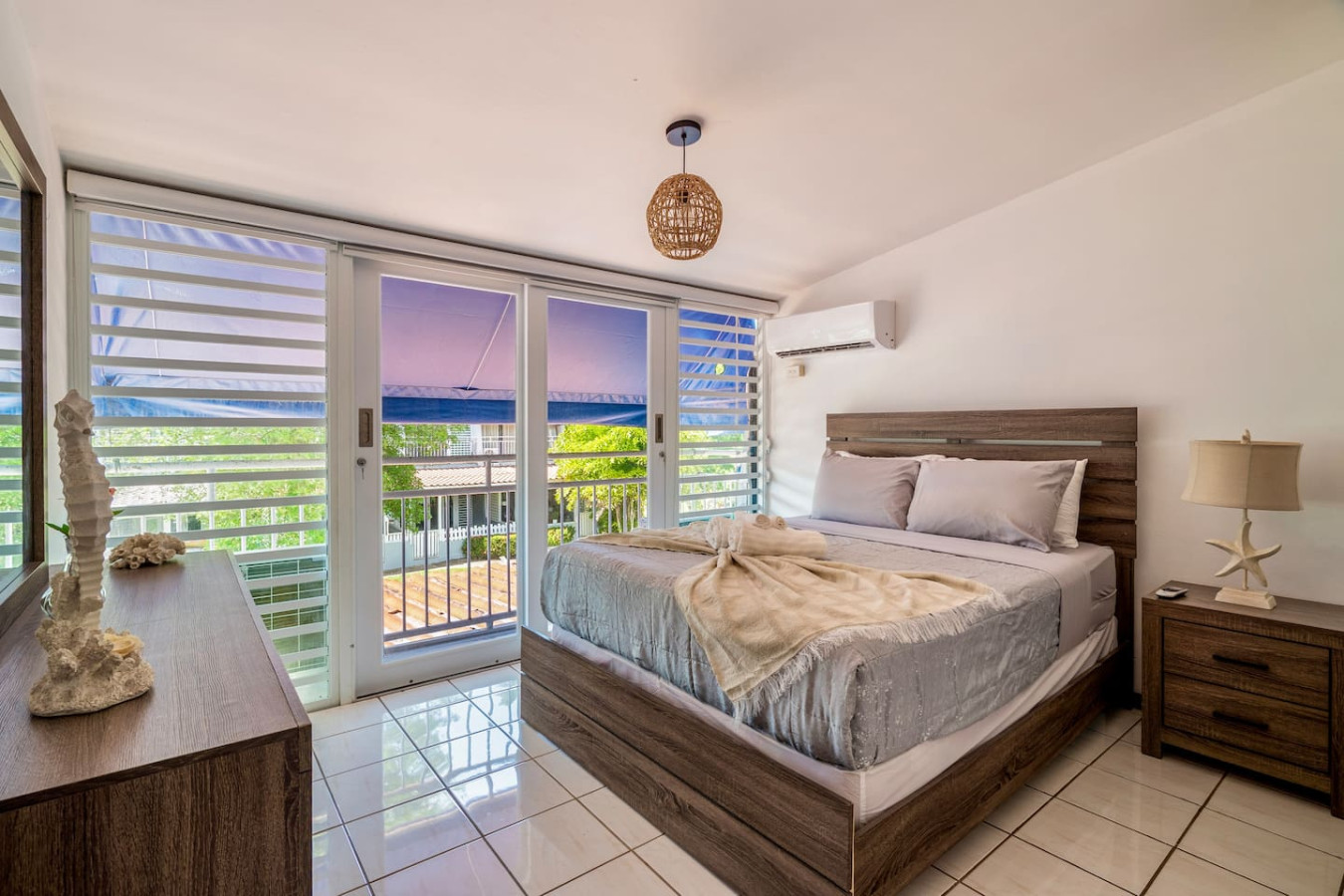 beach-villa-dorado-del-mar/