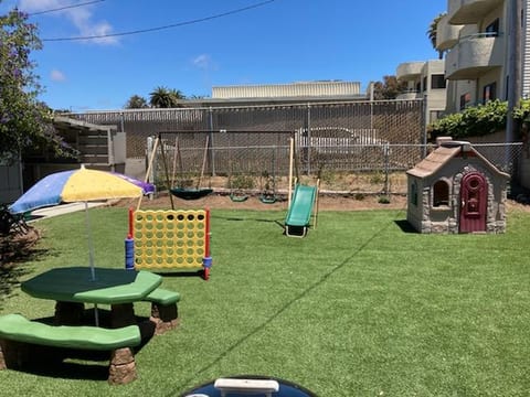 Lots of stuff for the kiddos to entertain themselves!