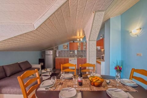 Apartments Tajči - Unit 52964-61