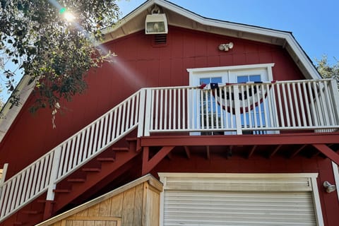 Accessible from stairway in front