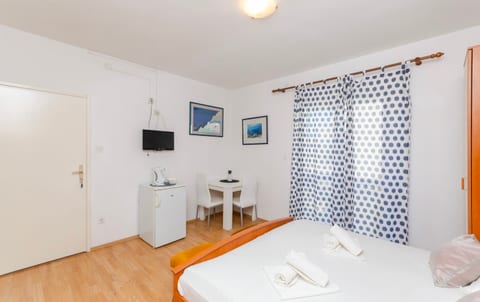 Apartments Katica - Unit 48999-61