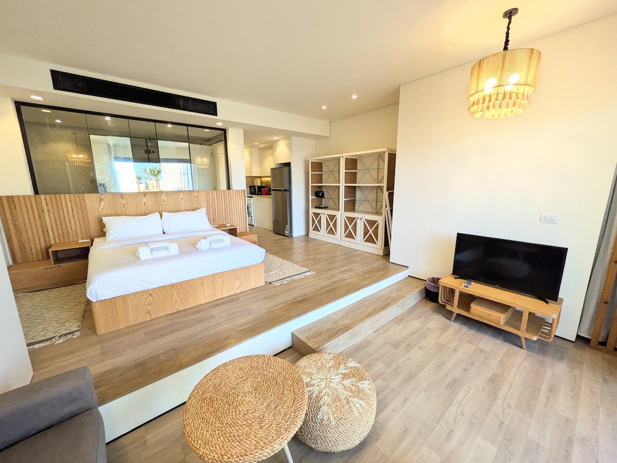 Beachy Pool side Mesca Cabana Somabay Steps to Sea