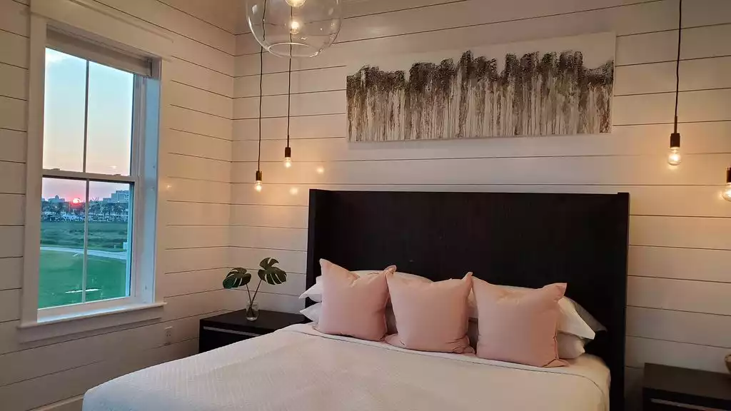2nd Floor: Master Bedroom: King bed, and en-suite bathroom and walk-in closet 2nd Floor: Master Bedroom: King bed, and en-suite bathroom and walk-in closet - Wilde Dunes - Galveston