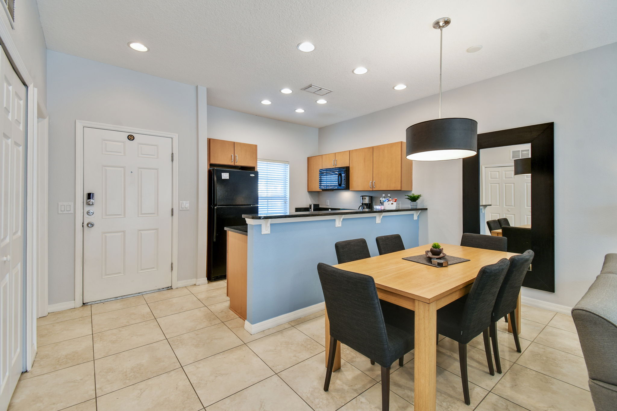 er3066-smallandcomfy-pvt-jacuzzi-disney-fiber-internet/