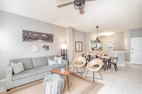 ER8533-Renovated Superb ⭐⭐⭐⭐⭐ PVT Pool Home Near to Disney
