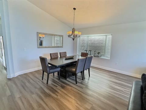 LB1005-Fresh Private Pool House No Carpet-Disney Area