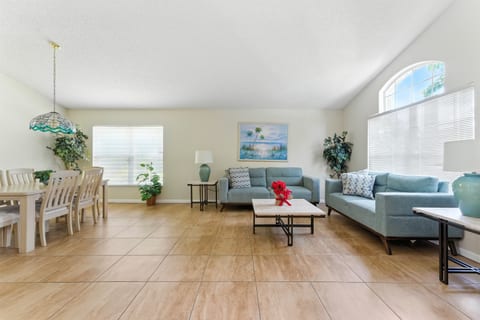 LB1043-Fresh Private Pool House No Carpet-Disney Area
