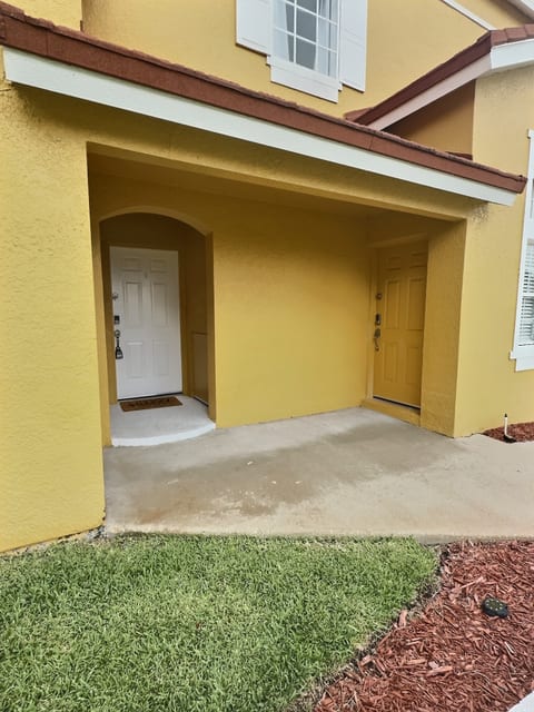 LB961 - ♥Charming♥ Cozy♥ ⭐⭐⭐⭐⭐ Townhouse °o° Disney Area