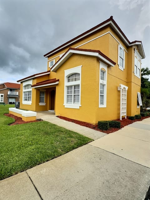 LB961 - ♥Charming♥ Cozy♥ ⭐⭐⭐⭐⭐ Townhouse °o° Disney Area