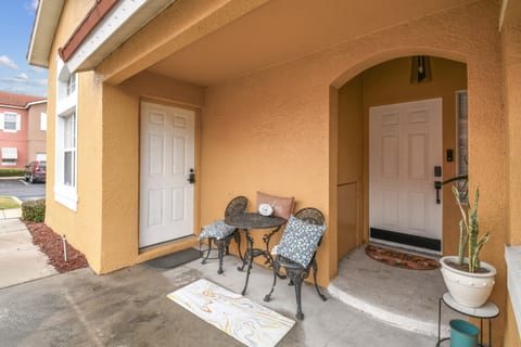 LB968 - ♥Charming♥ Cozy♥ ⭐⭐⭐⭐⭐ Townhouse °o° Disney Area