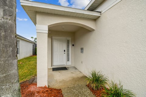 LB990 - Spacious&Lake ☆☆☆☆☆ w/Pool Disney Area☆Lake Berkley