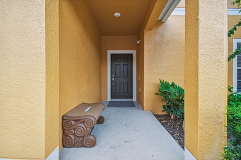 PP8965- Privacy ⭐⭐⭐⭐⭐ with Private Pool Paradise Palms