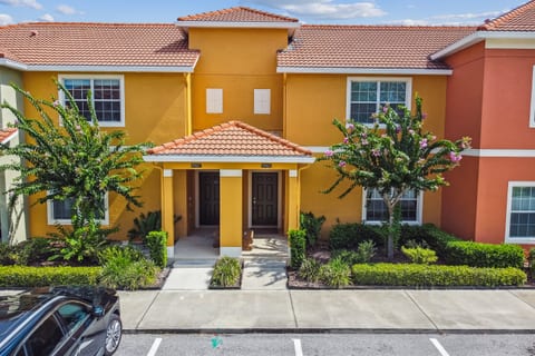 PP8965- Privacy ⭐⭐⭐⭐⭐ with Private Pool Paradise Palms