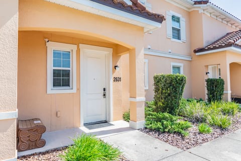 RO2631 - Regal Oaks⭐⭐⭐⭐⭐ w/Jacuzzi DISNEY FIBER INTERNET