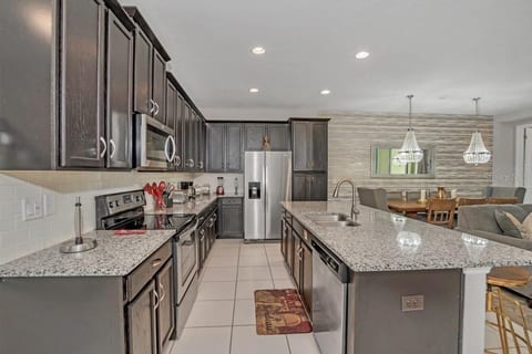 SL1598 LUXURY ☆☆☆☆☆ Private Pool near to Disney♥SOLARA RESORT