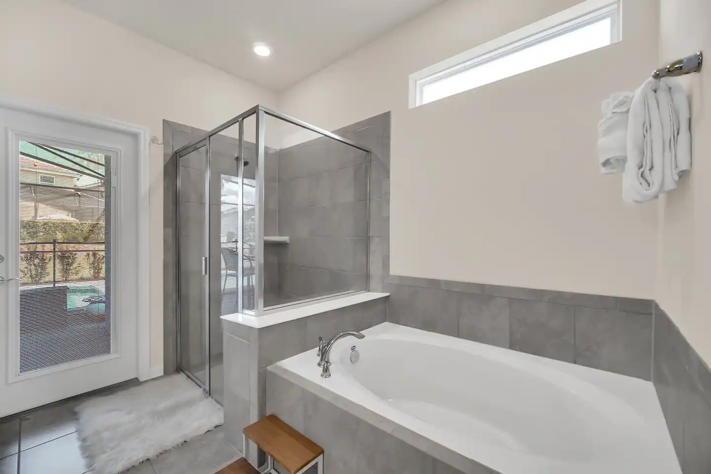 sr7263-lovefresh-private-pool-near-disneylovesolterra-resort/
