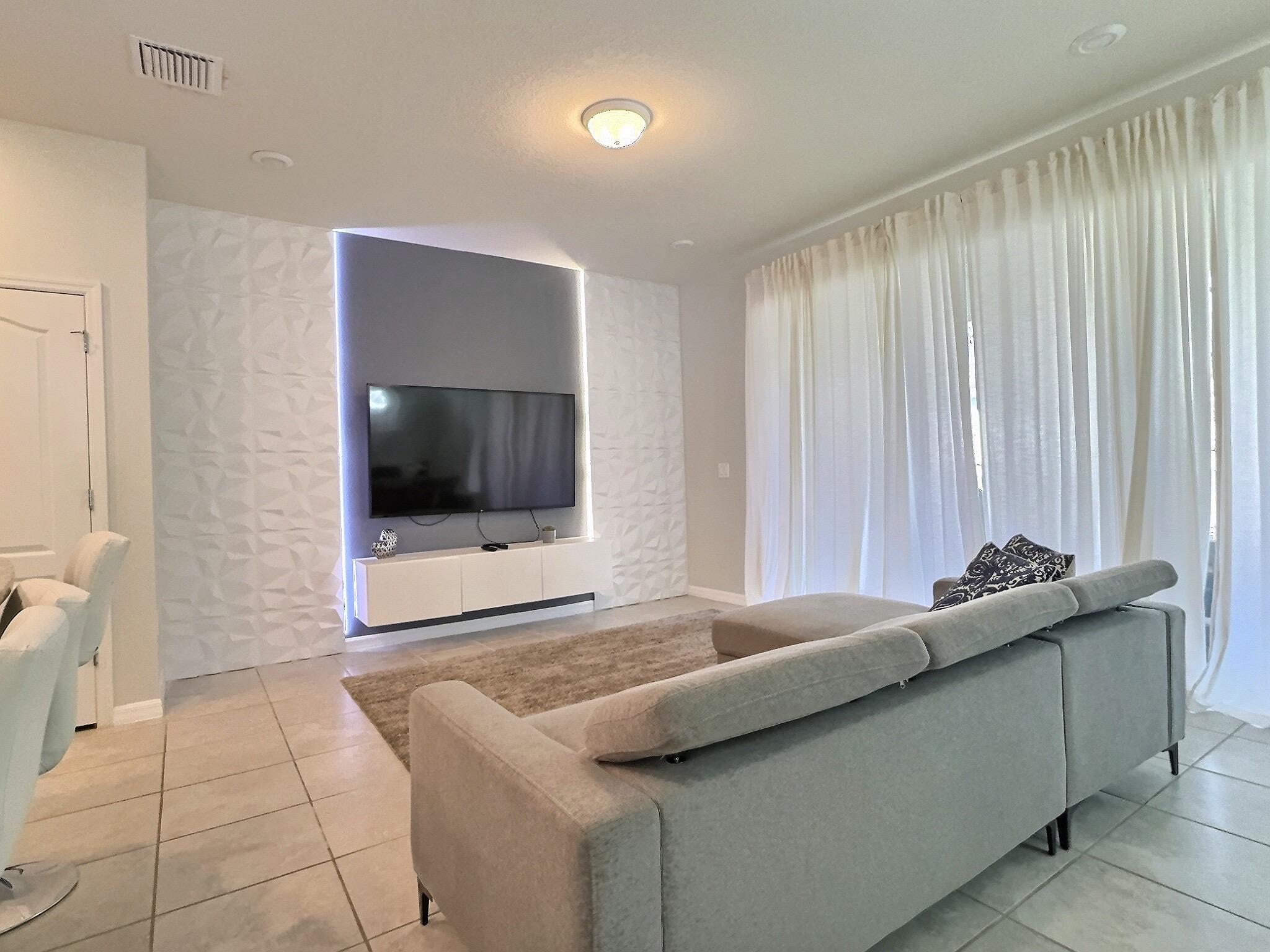 SR7428 - ♥LUXURY BRAND NEW Cozy Pool Townhouse near to Disney♥