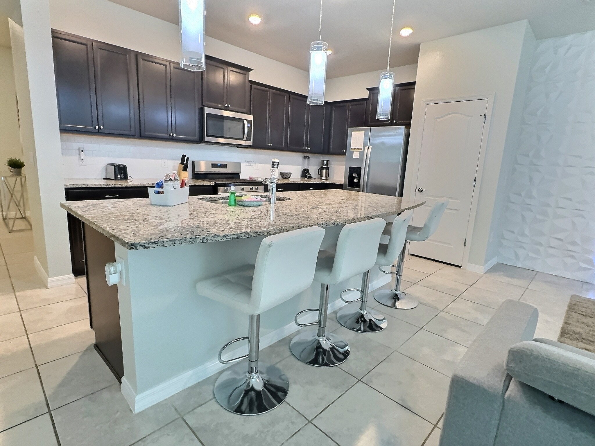SR7428 - ♥LUXURY BRAND NEW Cozy Pool Townhouse near to Disney♥