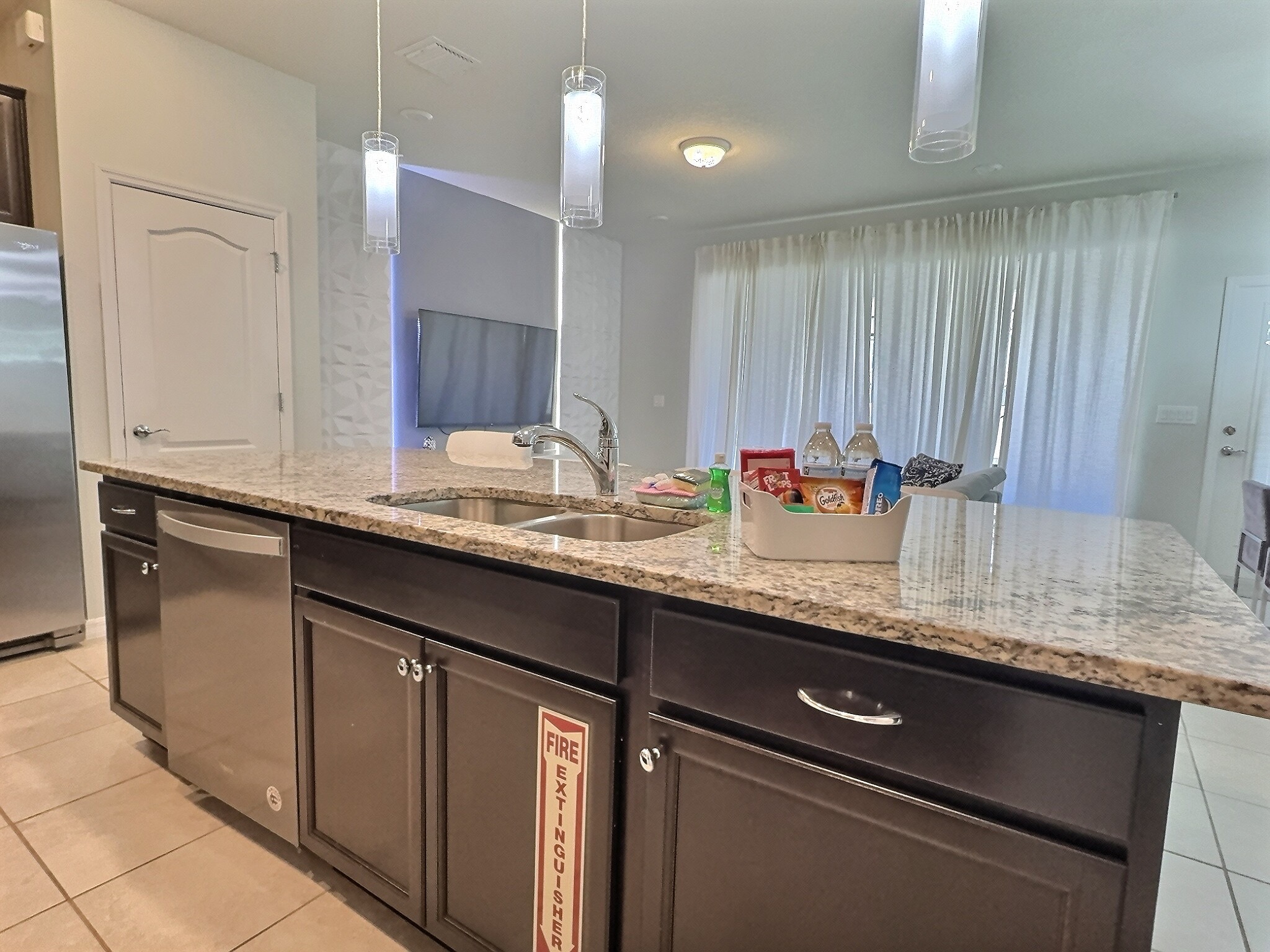 SR7428 - ♥LUXURY BRAND NEW Cozy Pool Townhouse near to Disney♥