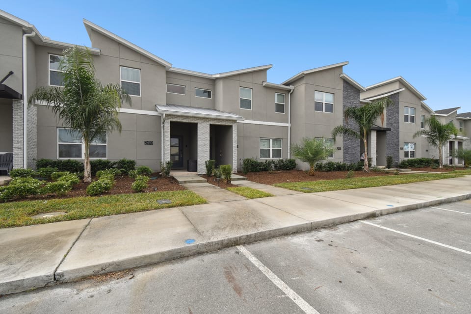 ST2493-BRANDNEW Luxury 11/2023 Pvt Pool Storey Lake - Kissimmee