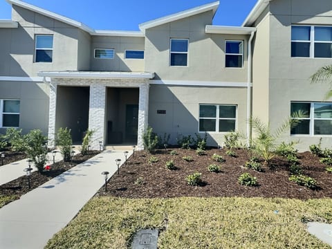 ST2592-BRANDNEW Luxury 12/2023 ☆☆☆☆☆ Pvt Pool♥Storey Lake