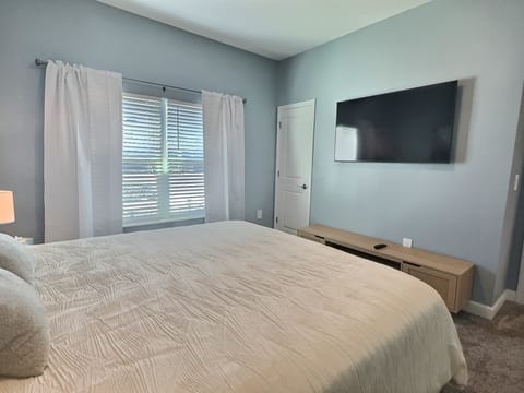 ST2592-BRANDNEW Luxury 12/2023 ☆☆☆☆☆ Pvt Pool♥Storey Lake