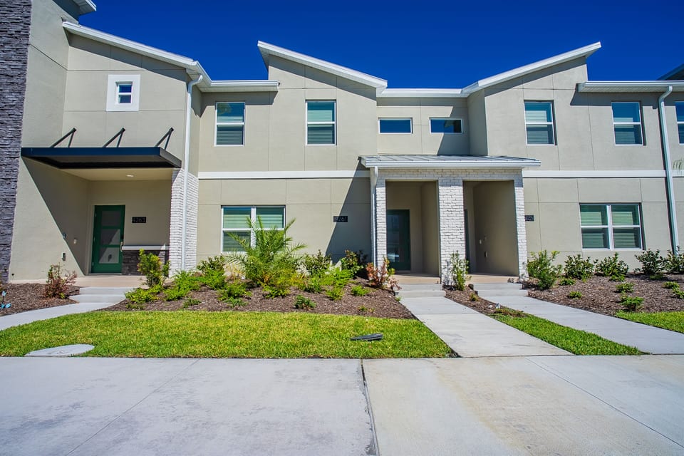 ST4261-LUXURY Private Pool near Disney Storey Lake - Kissimmee