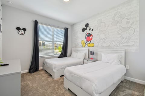ST4362-BRANDNEW ☆☆☆☆☆ Pvt Pool♥Near Disney♥Storey Lake