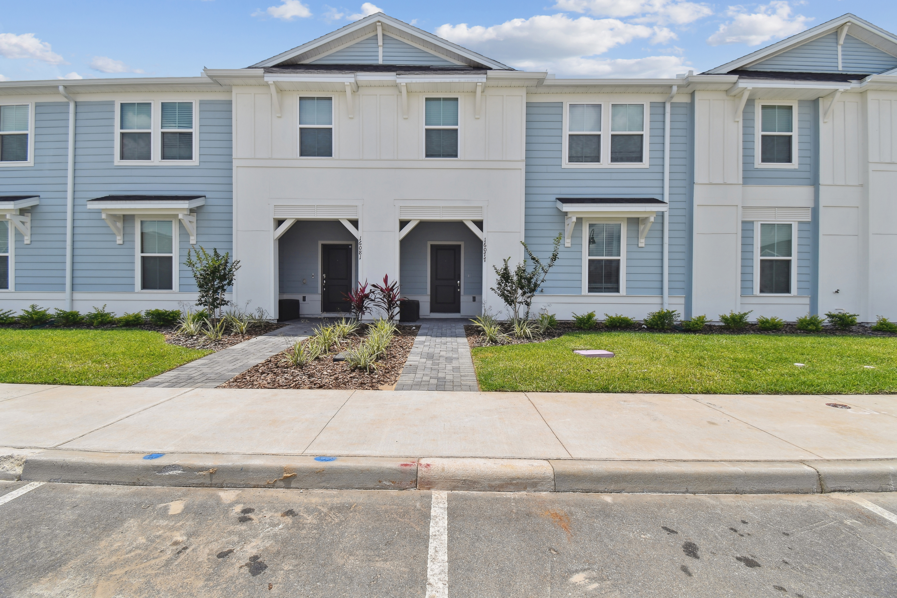 WC16077  LUXURY BRAND NEW Cozy Pool Townhouse near  Disney