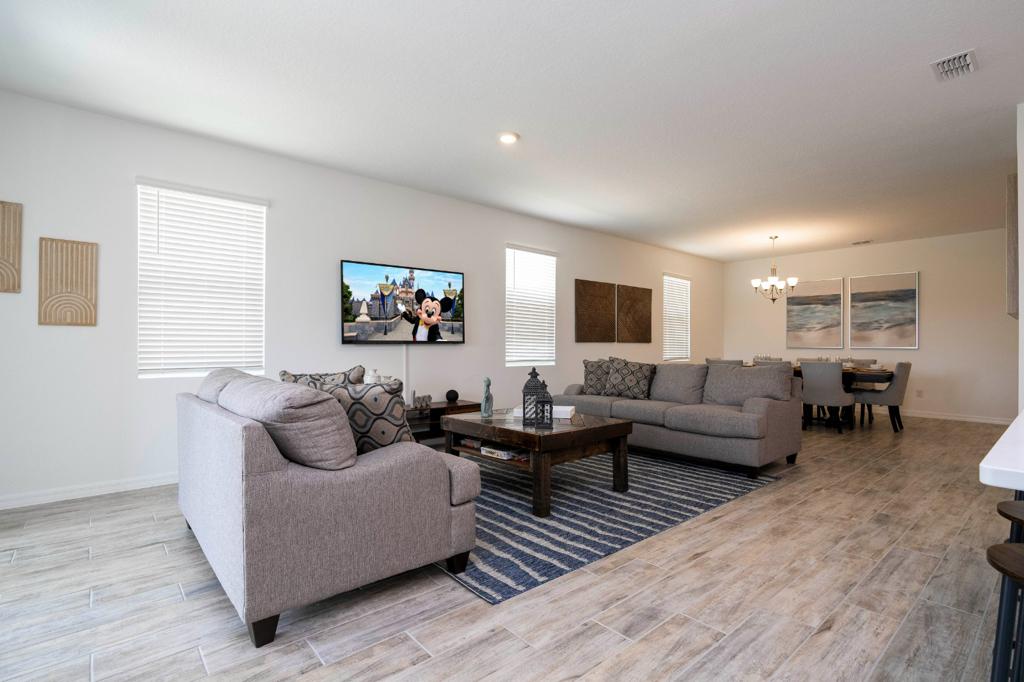 Elegant&Amazing with Lake View