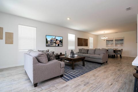 Elegant&Amazing with Lake View