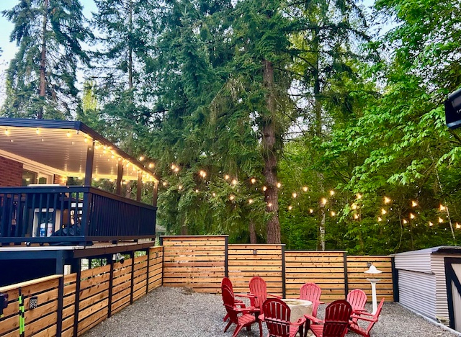 Creek Firepit & Lights Games 3BR BBQ 
