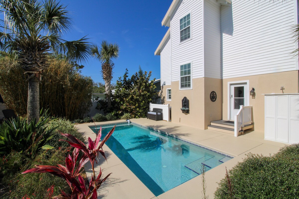BeachDreams, Heated Salt Pool, Walk To Beach