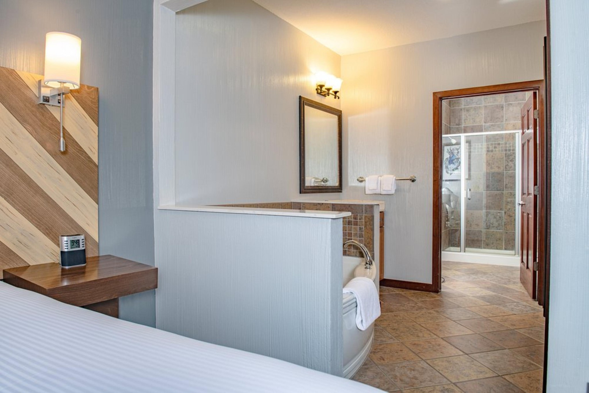Glacier Canyon 2BD Deluxe