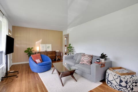Entertainment-ready with cozy couches