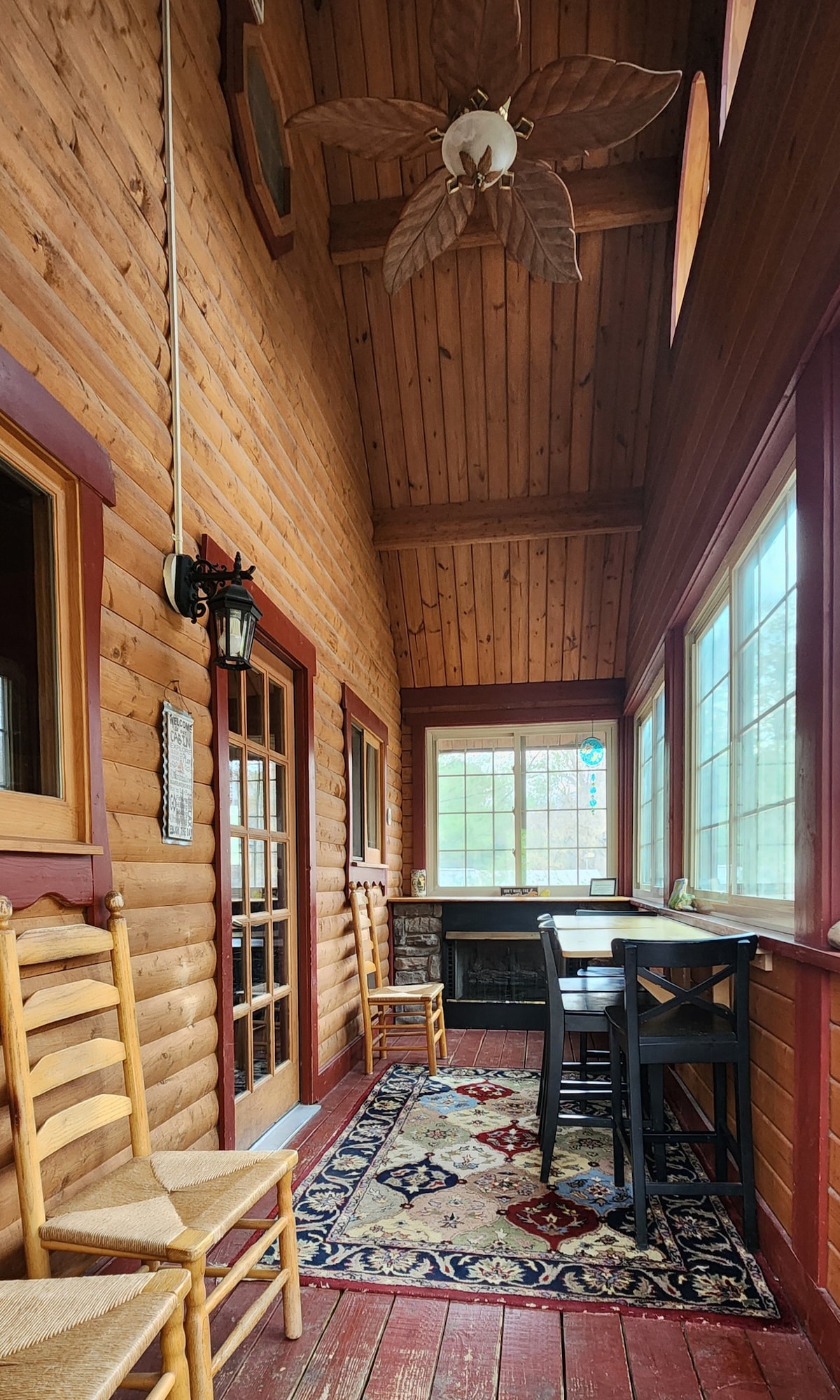 rivercabin-privateriveraccess-nopetfee-starlink-fp/