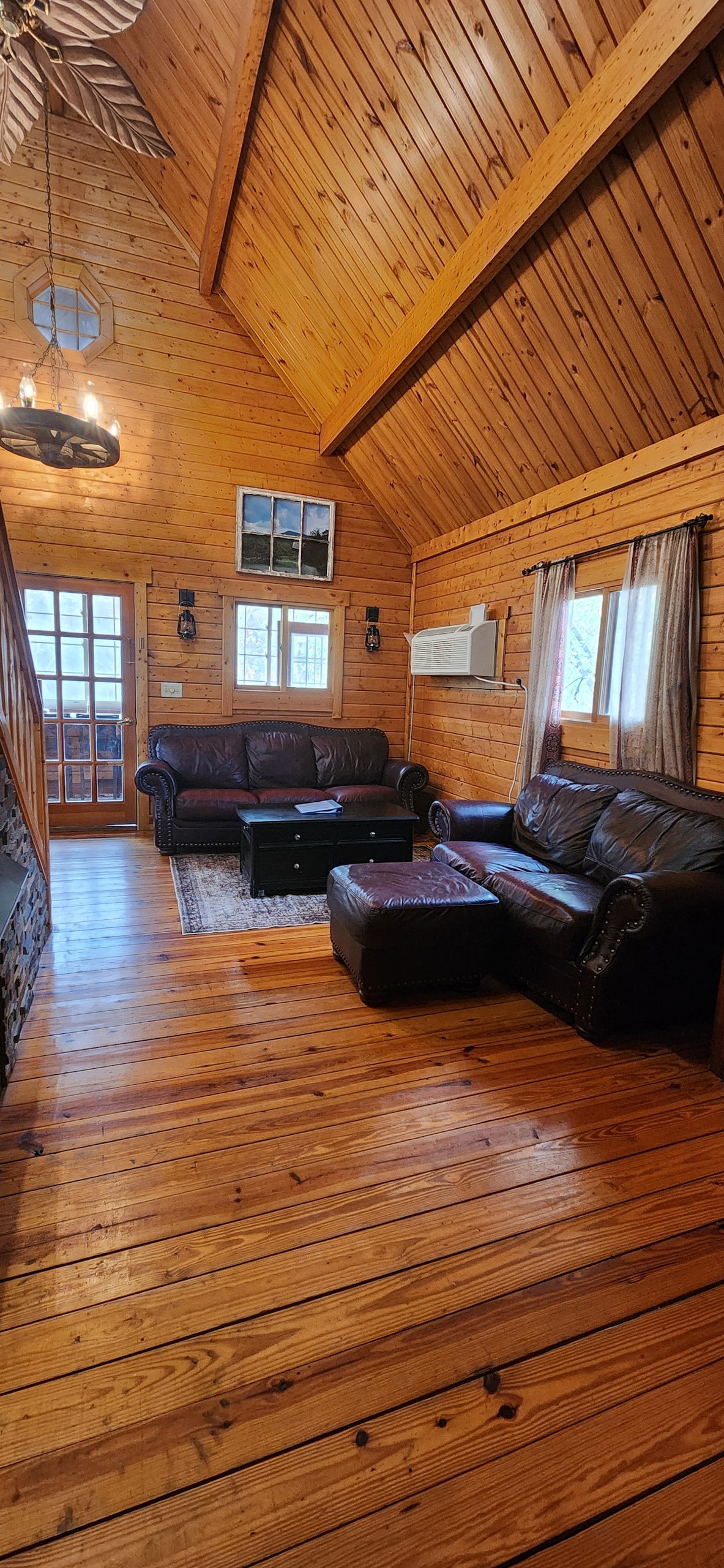 rivercabin-privateriveraccess-nopetfee-starlink-fp/