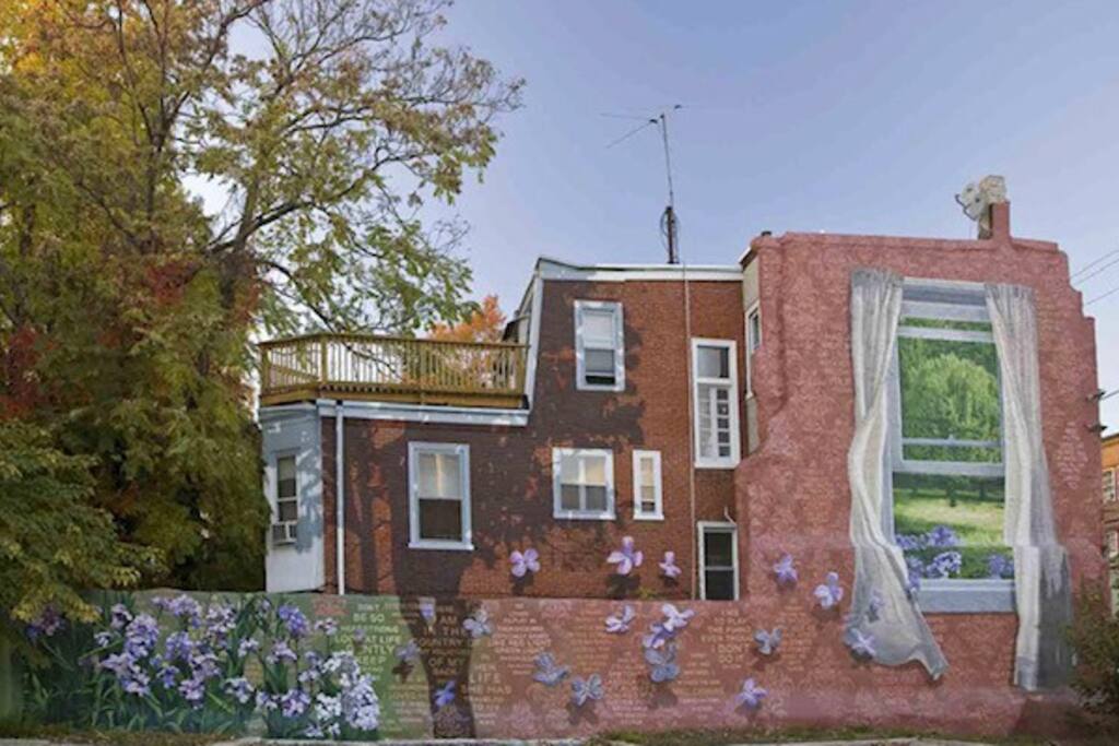 roof-deck-pets-ok-no-cleaning-fee-mid-term-stay./